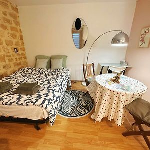 Studio met een King Size Bed